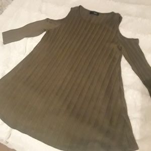 Cold shoulder olive green lightweight sweater top